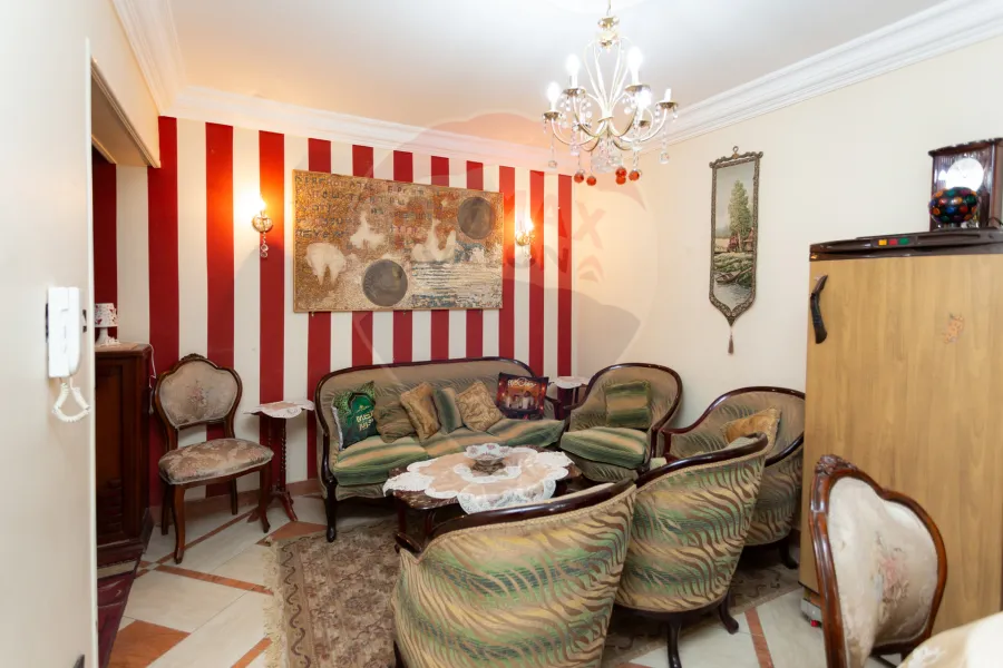 شقة للبيع 133 م السيوف (شارع الشهر العقاري)