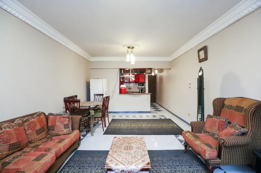 Duplex apartment for sale 120m El-Mandra (Idris St.)