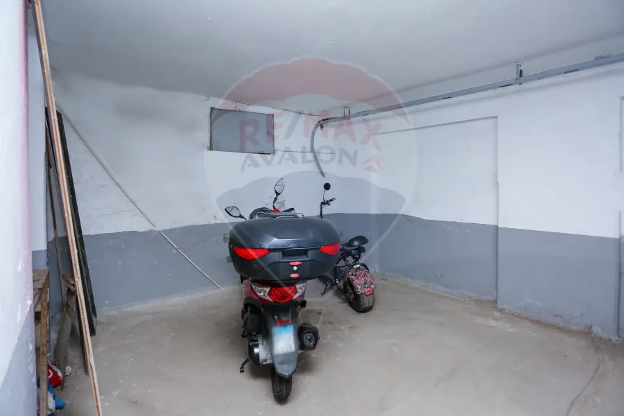 جراج للبيع 400 م كفر عبده (ش محمد جبريل)