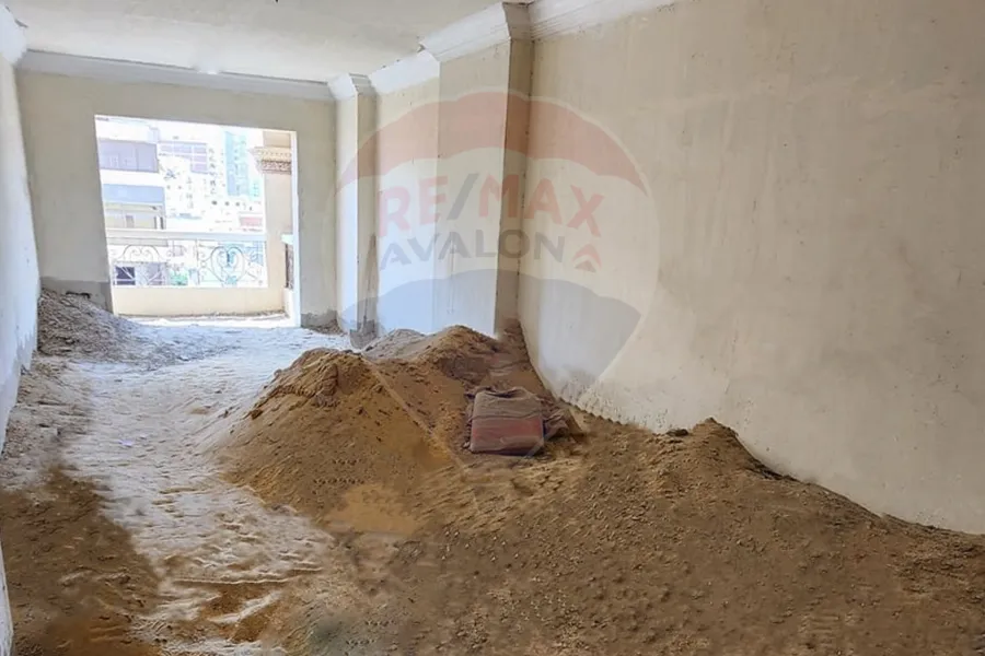 شقة للبيع 150 م كليوباترا (على الترام مباشرة) - اول سكن