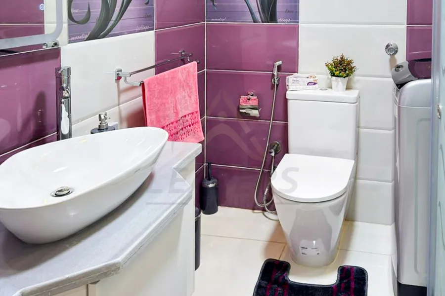 شقة للبيع 125 م  سيدي بشر (كومباوند الصفوة - ش مصطفي كامل)