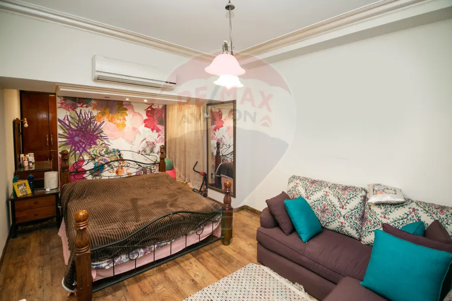 Apartment for sale 260 m Kafr Abdo (Branched from Ismailia st.)