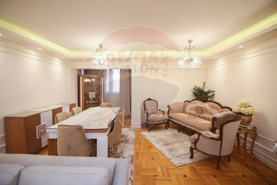 شقة للبيع 185 م سموحة (متفرع من ش فوزي معاذ)