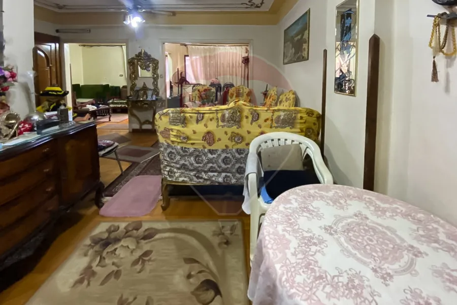 Apartment for sale 135 m Janaklis (steps from Abu Qit st.)