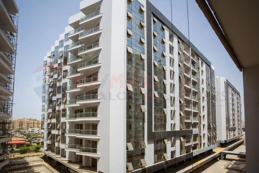 شقة للبيع 193 م سموحة (جراند فيو)