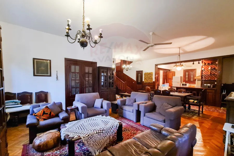 فيلا للبيع 1,650 م كينج مريوط (خلف الديزرت هوم)