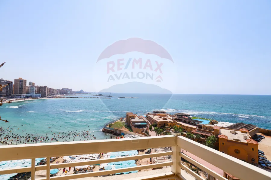 شقة للبيع 160 م ميامي (على البحر مباشرة)