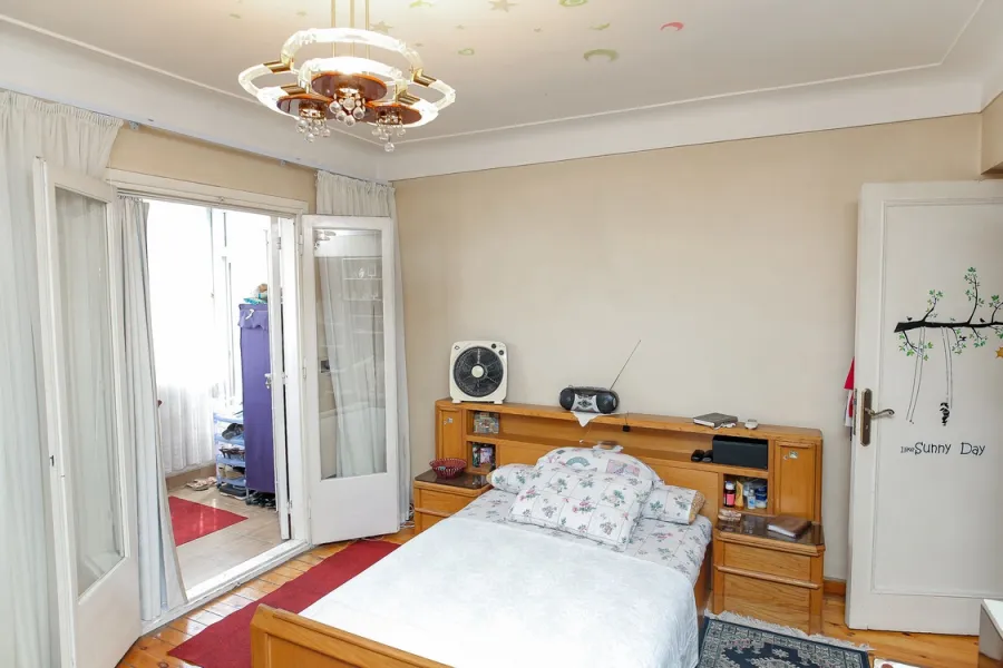 Apartment for sale 250m Roushdy (Tram Station.)