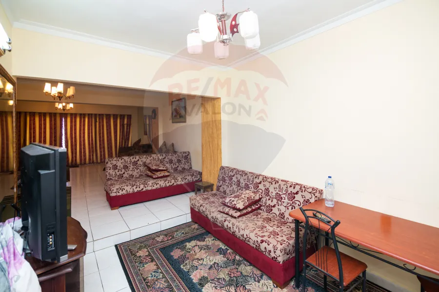 Apartment for sale 180 m Mandara (on the sea - Next to Sheraton Hotel)