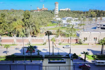 شقة للبيع 180 م المنتزة (ابراج الشيراتون)