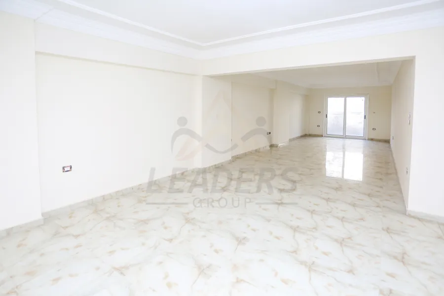 شقه للايجار 280 م جليم (ش مصطفي ماهر)