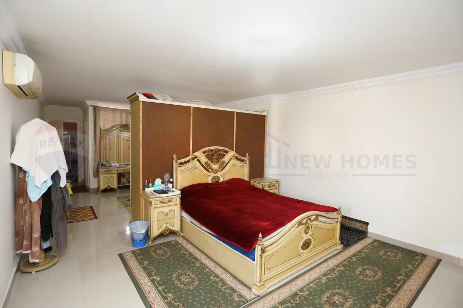 Apartment for sale 360 ​​m Zizinia (steps from tram)