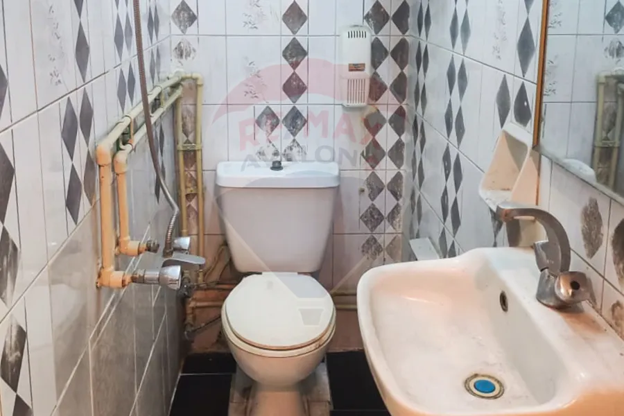 Apartment for sale 350 m Gleem (Moustafa Fahmy St)