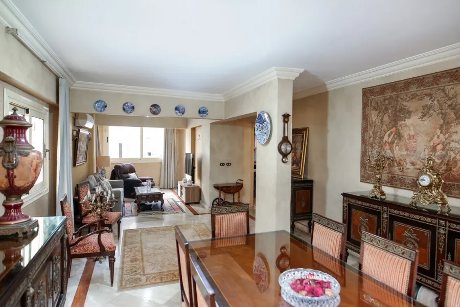 شقة دوبلكس للبيع 222م لوران (ش عمر المختار-خطوات من ش أبوقير)