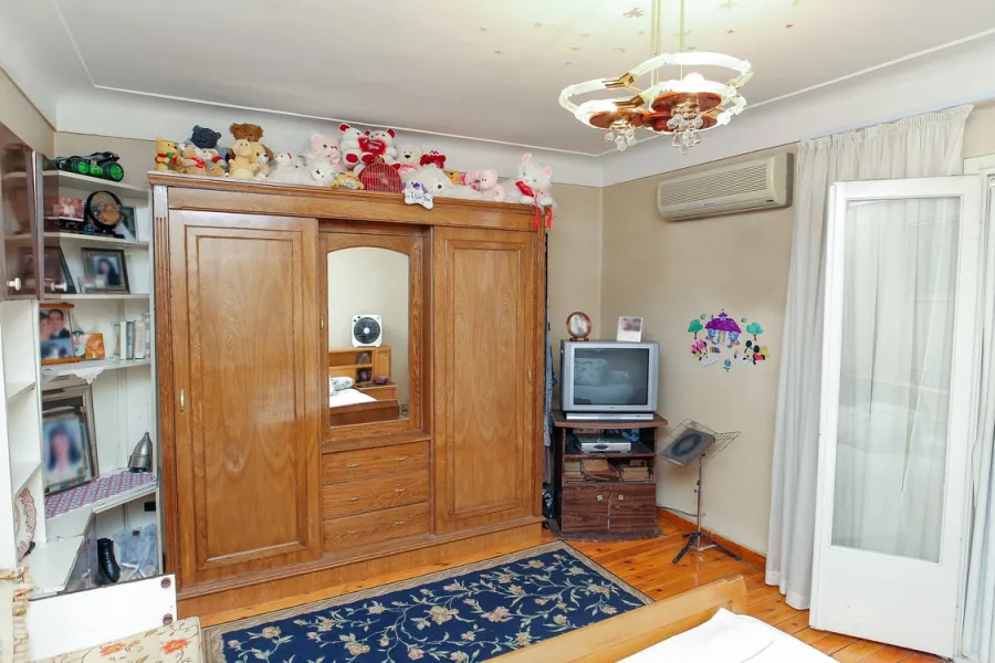 Apartment for sale 250m Roushdy (Tram Station.)