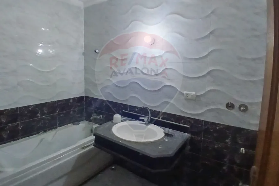 Apartment for sale 170 m Sidi Bishr (directly on the sea)