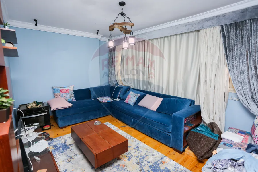 شقة للبيع 156 م سموحة (ميدان عزبة سعد)