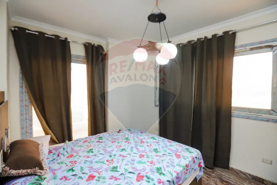 Apartment for sale 160 m Sidi Gaber (El-Mosher St Steps From Sea -Tram Station)