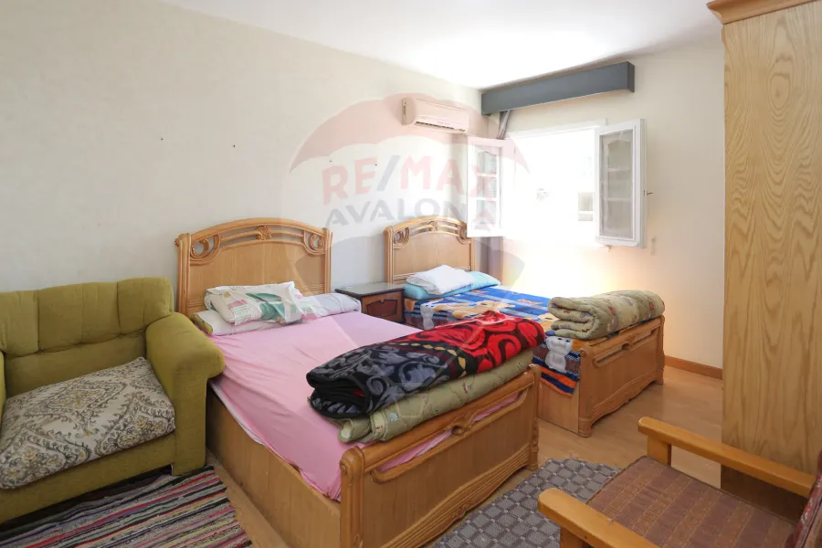 شقة للبيع 145م مصطفى كامل (مساكن الظباط )