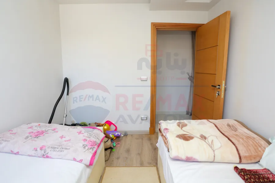 شقة للبيع 100 م سموحة (ش بهاء الدين الغتوري)