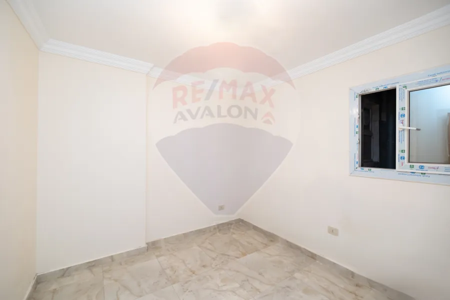 Apartment for sale 100 m Miami (Khaled Abn el walid st.)