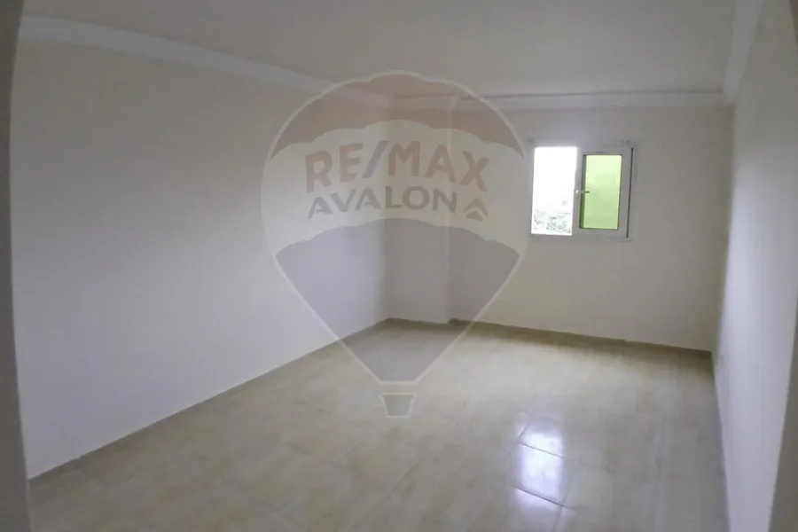 شقة للبيع 140 م سبورتنج (ش نيروز)