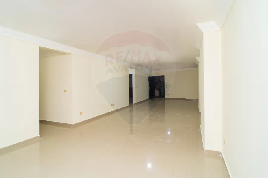 Apartment for Rent 235 m Zizinia (next to Plaza Hotel)