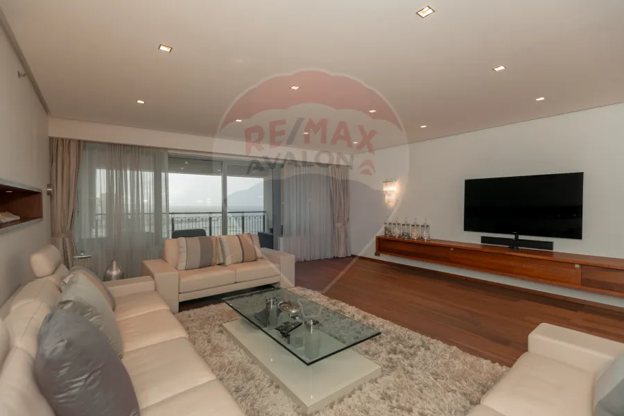 Apartment for sale 365 m San Stefano (Four Seasons)