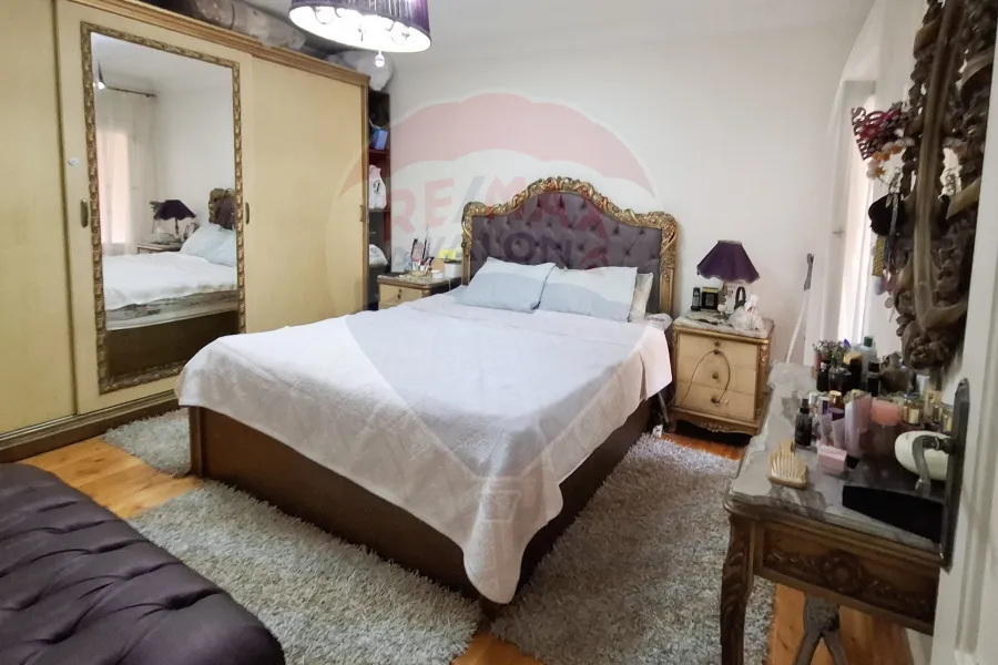 شقة للبيع 134 م بولكلي (بجوار فتح الله ستانلي)