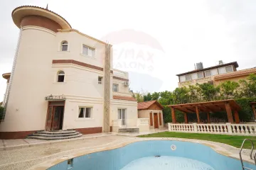 فيلا للبيع 580 م كينج مريوط (كومباوند عروبة رويال)