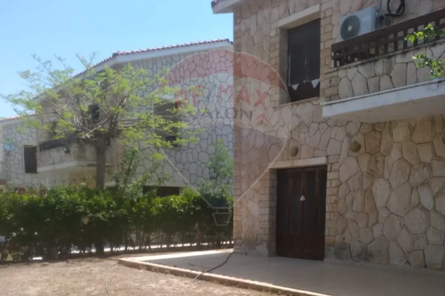 فيلا للبيع الساحل (قرية اّمون) 375 م