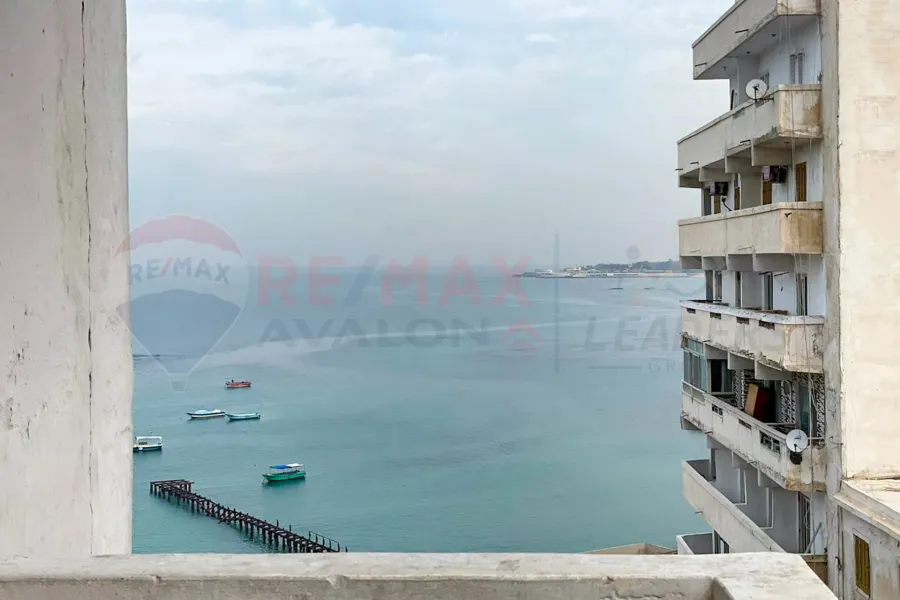 Apartment for sale 100 m in Miami (directly on the sea)