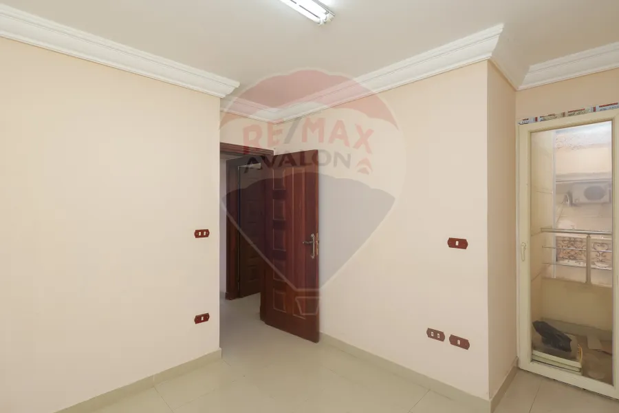 Apartment For Sale 150 m Lauran (Side sea view)