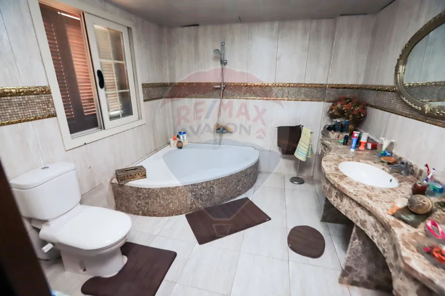 فيلا للبيع 609 م كينج مريوط  (كومباوند العروبة)