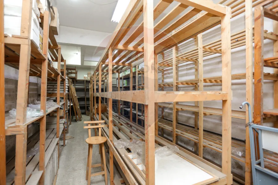 Shop for sale 80 m Al Ibrahimiyyah (steps from the sea)