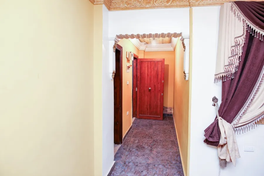 شقة للبيع 170م العصافرة بحري (متفرع من البحر)