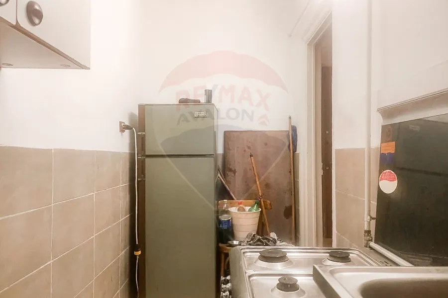 شقة للبيع 80 م كامب شيزار (تاني نمره من شارع بور سعيد)