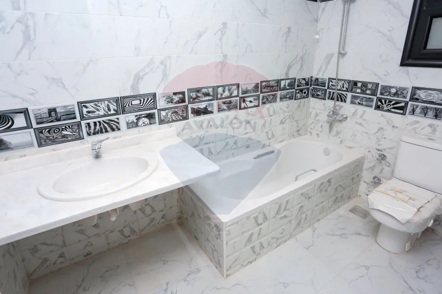 Apartement for sale 182 m Smouha (East Tower Compound - Ryada scool st)