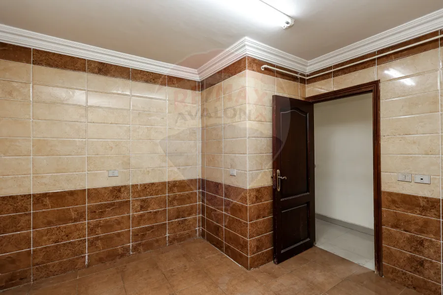 شقة للإيجار 170 م سموحة (دوران فيكتور عمانويل)