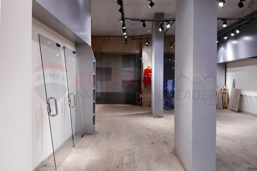 محل للبيع 100 م سموحه (ش مسجد ناصر)