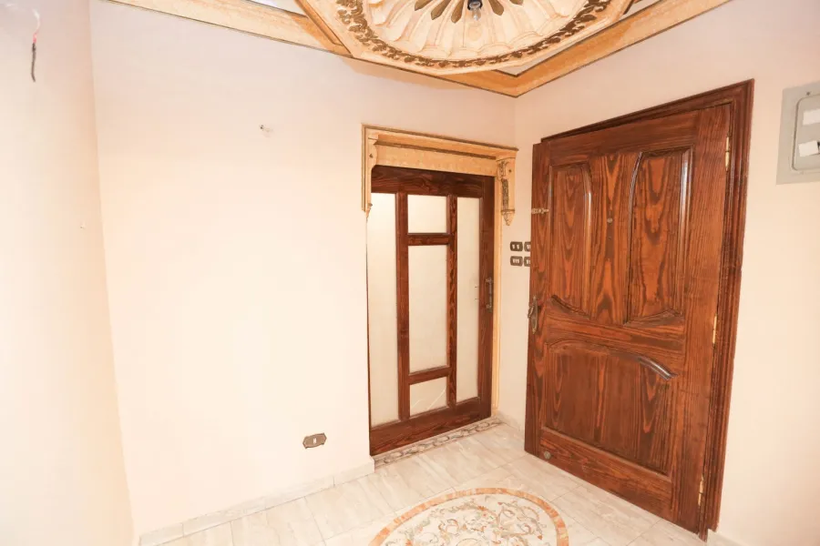 شقة للبيع 260م وابور المياه (ش محمد مسعود)