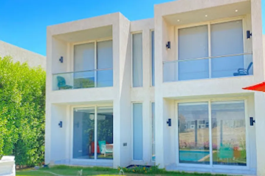 فيلا ستاند الون للبيع (سيا فيلاجيو - بورتو جولف) 173 م