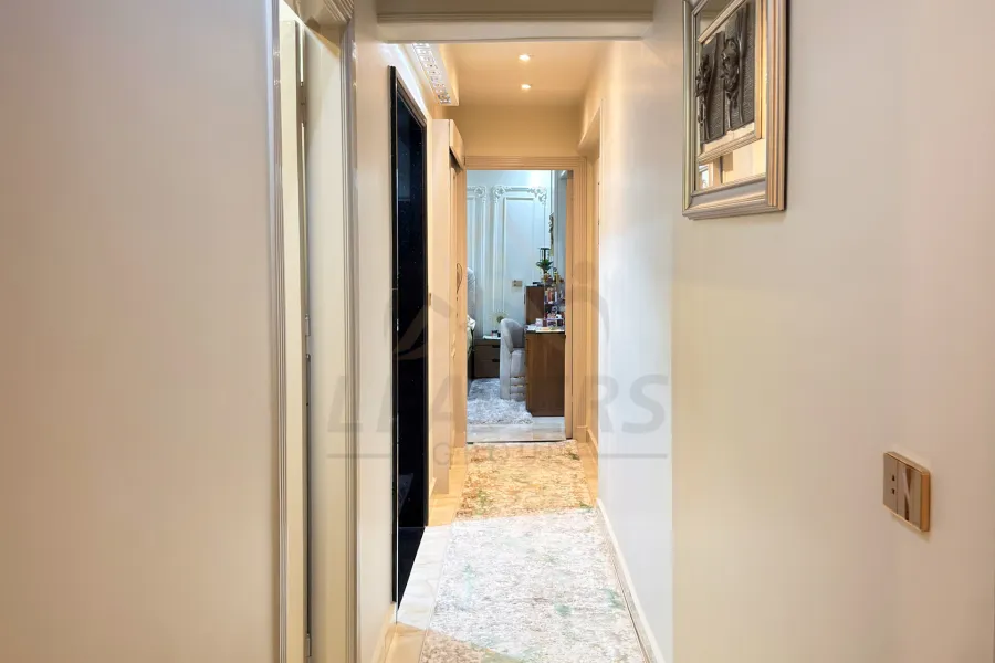 شقة للبيع 125 م  سيدي بشر (كومباوند الصفوة - ش مصطفي كامل)