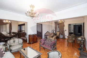 Apartment for sale 216 m Louran (The building on the first row of the sea)