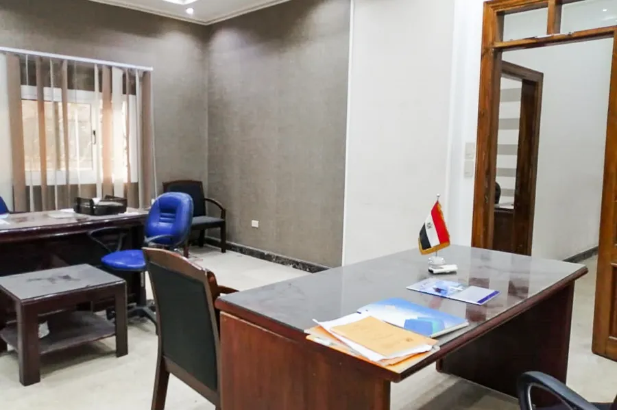 مكتب إداري للإيجار 120 م لوران (ش أبو قير الرئيسي ) - يصلح لكافة الأنشطة