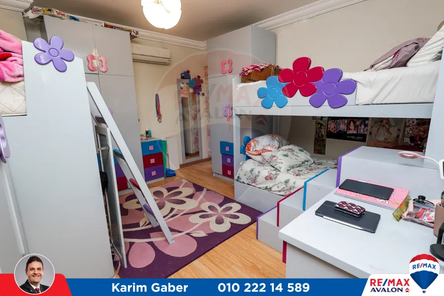 شقة للبيع 245م سموحة (منطقة الفيلات)