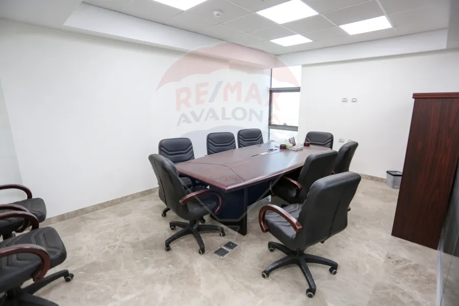 Administrative unit for sale 172 m Smouha (Army Towers)