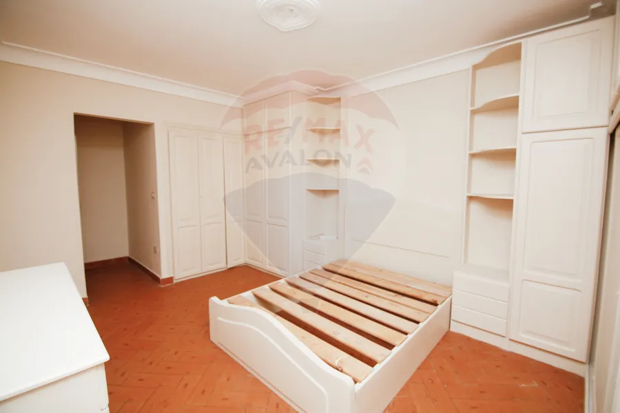 شقة للبيع 160 م سبورتنج (ش أحمد علام)