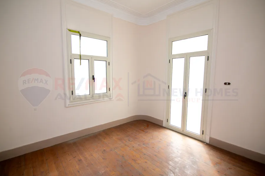 Apartment for sale 100 m Sporting (Both sides of the sea)