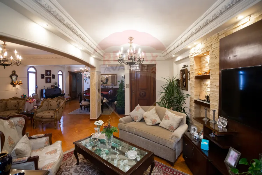 Apartment for sale 160 m Wabour Al-Mahyah (Galal El-Din El-Desouky st.)